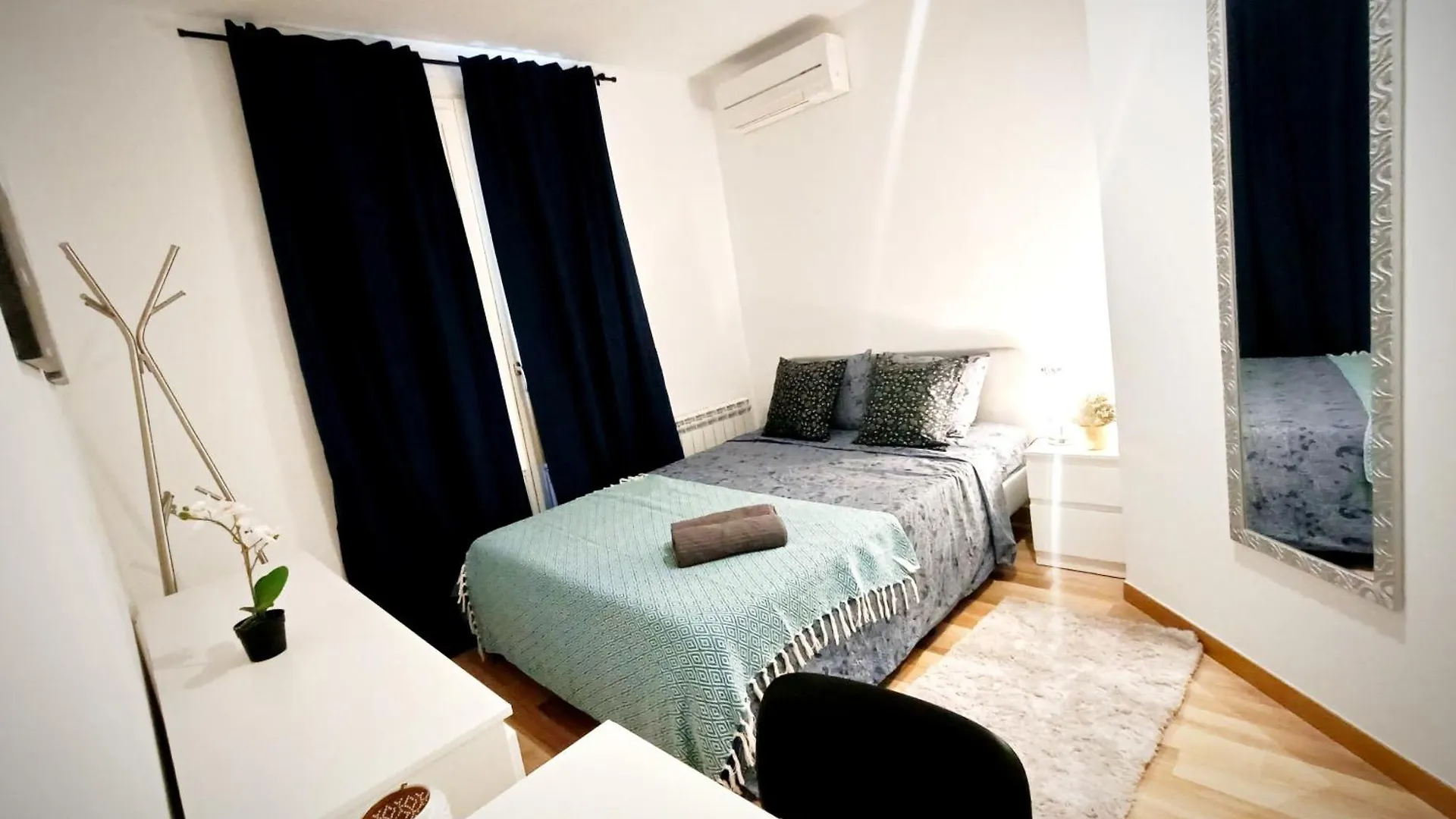 Private Rooms By La Rambla Barcelona