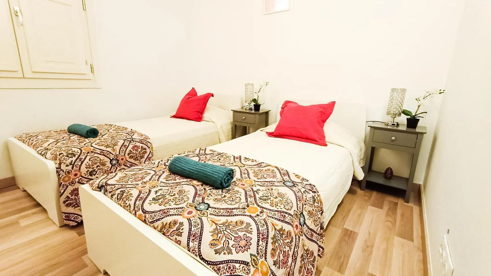 Private Rooms By La Rambla Barcelona Spain