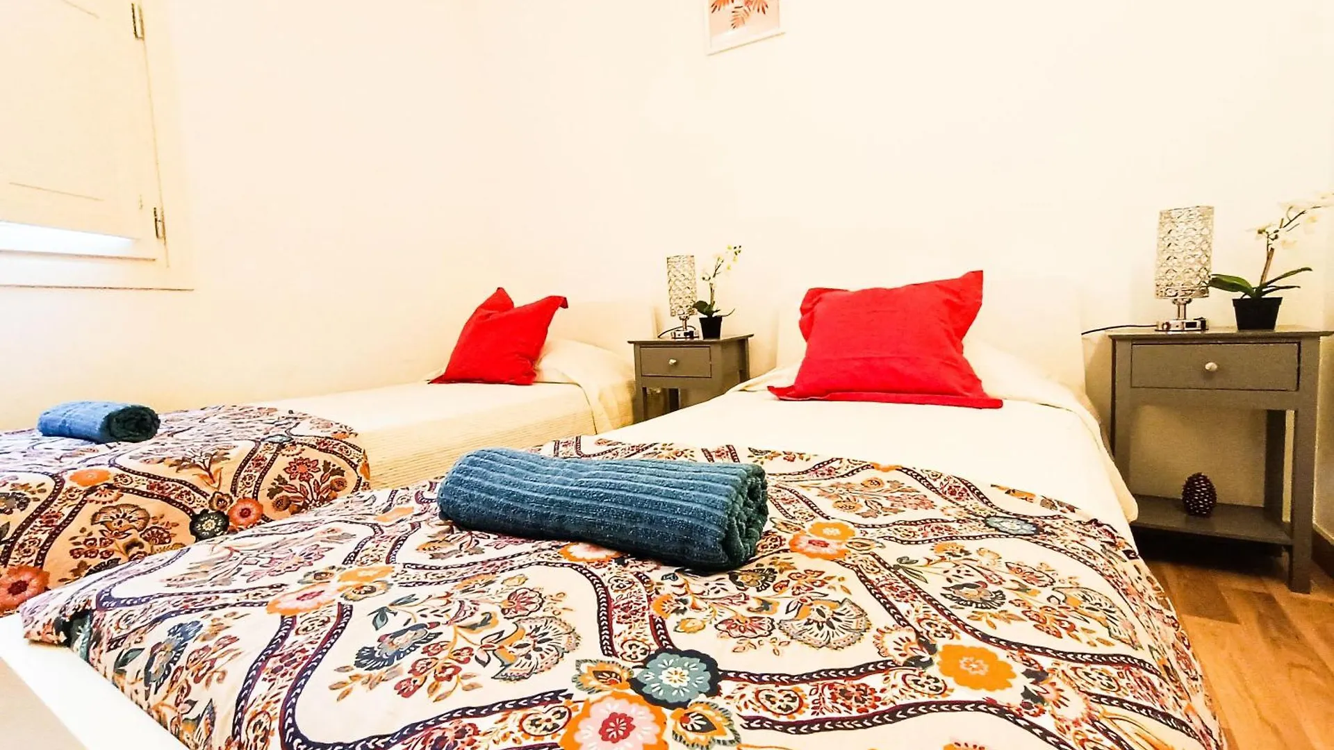Hostel Private Rooms By La Rambla Barcelona